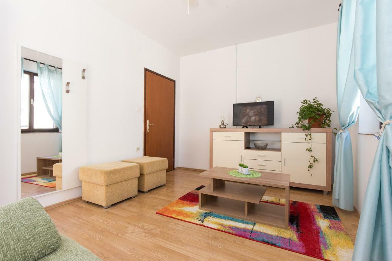 Vuk Apartman เซนญ์ ภายนอก รูปภาพ