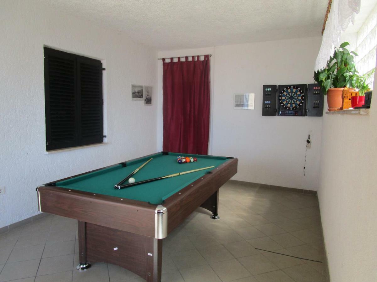 Vuk Apartman เซนญ์ ภายนอก รูปภาพ